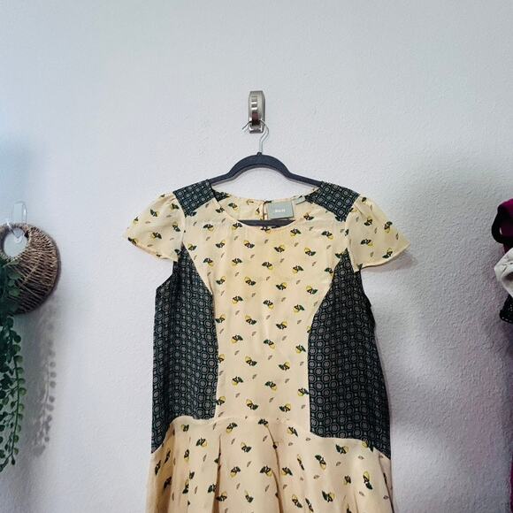 Anthropologie Maeve Fluttered Oak Silk Blouse Top Colorblock Ruffle Hem Sz 8 Md - Picture 6 of 12